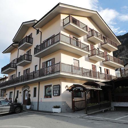 Hotel Ristorante Chateau Aymavilles Εξωτερικό φωτογραφία