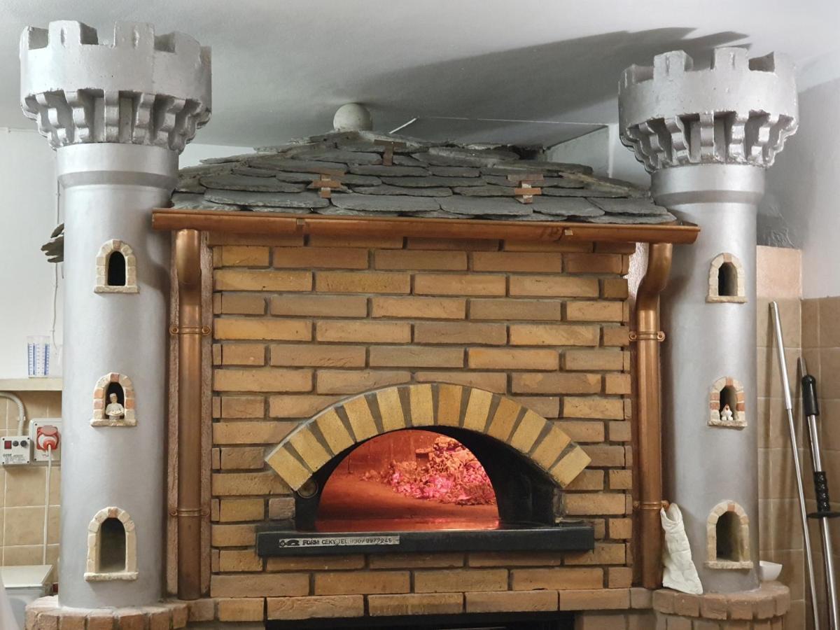 Hotel Ristorante Chateau Aymavilles Εξωτερικό φωτογραφία